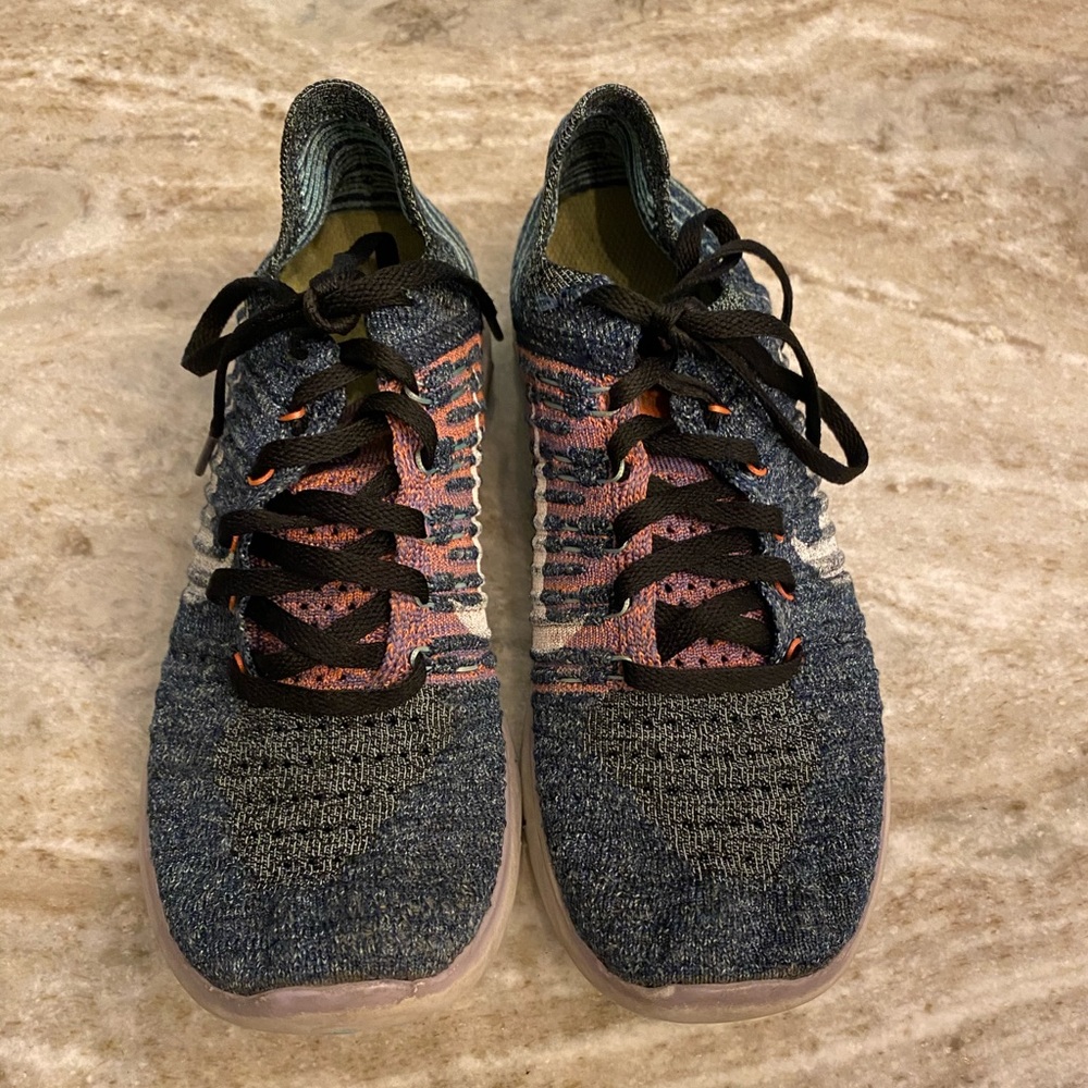 Nike women Flynit